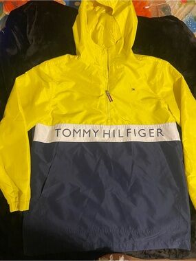 Tommy Hilfiger Yellow, White & Navy Hooded Windbreaker Pullover